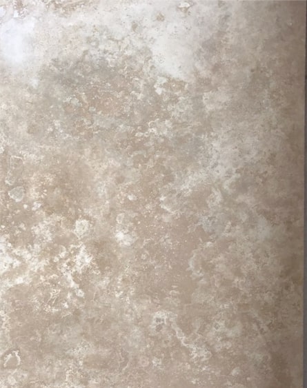 LOSETA DE TRAVERTINO IVORY ANTIQUE HONED 0.46 X 0.915 X 0.012